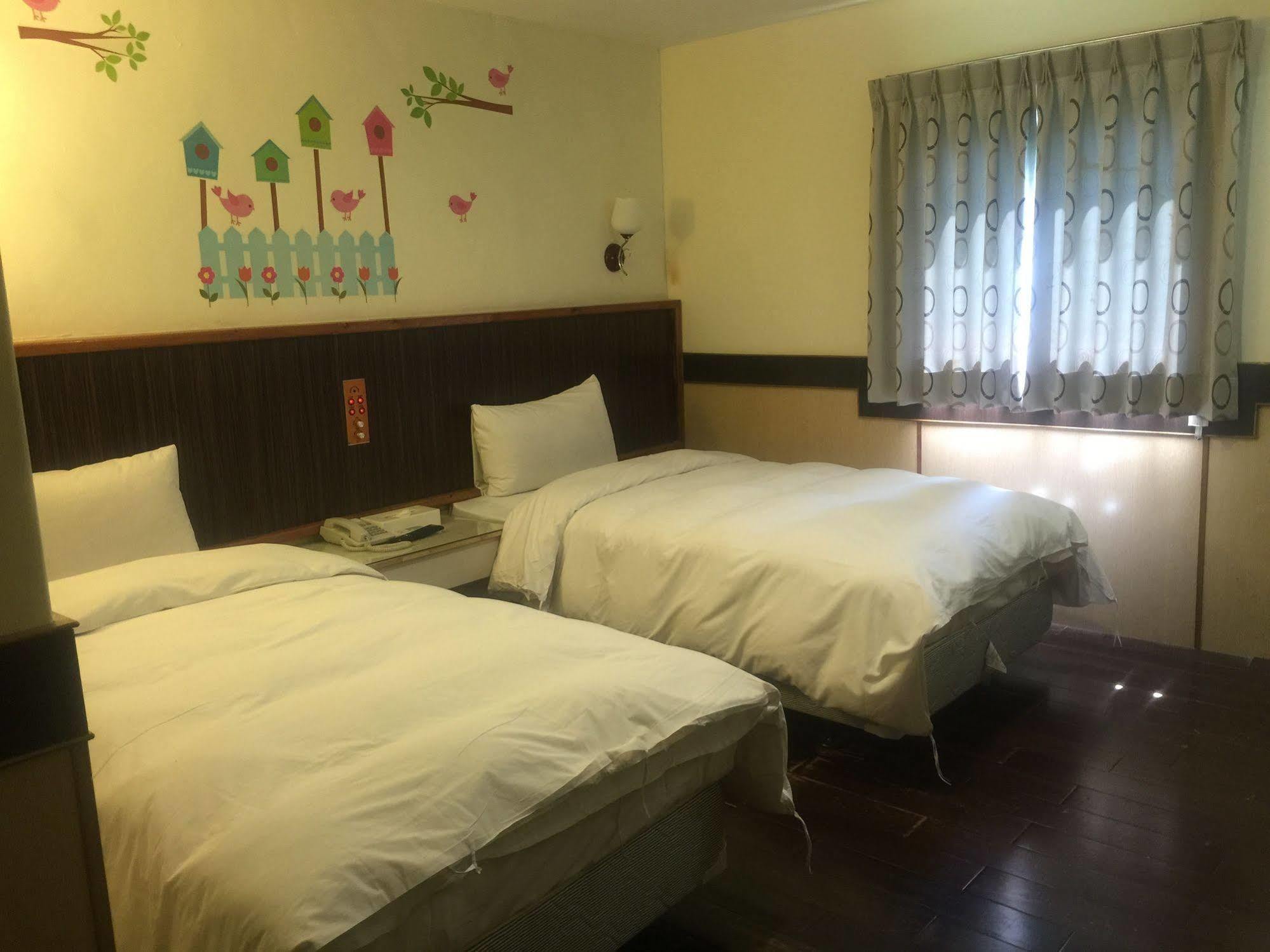 Galaxy Hotel Čung-li Exteriér fotografie