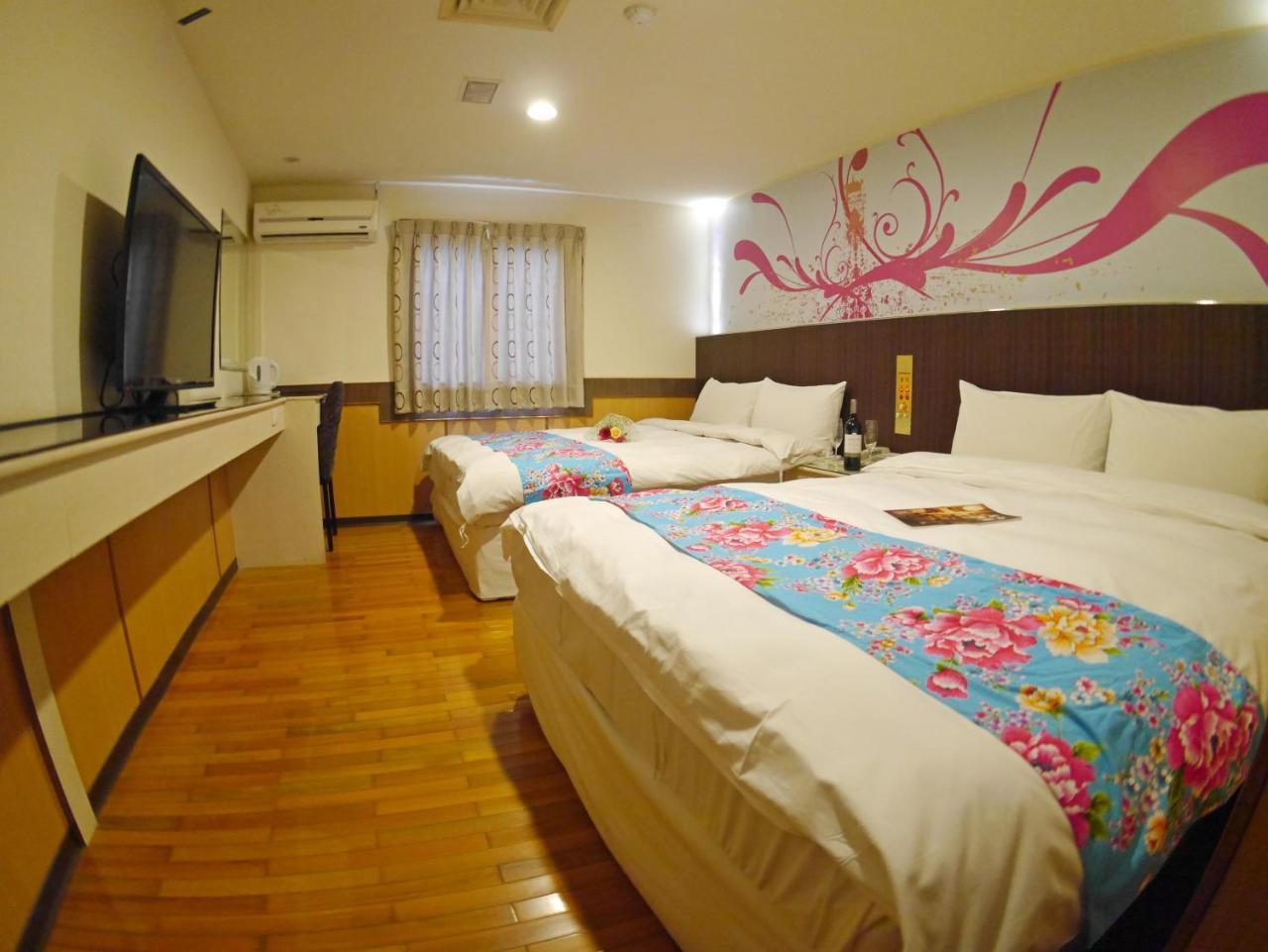 Galaxy Hotel Čung-li Exteriér fotografie